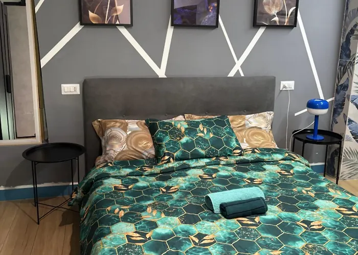 Underground 3* ميلان