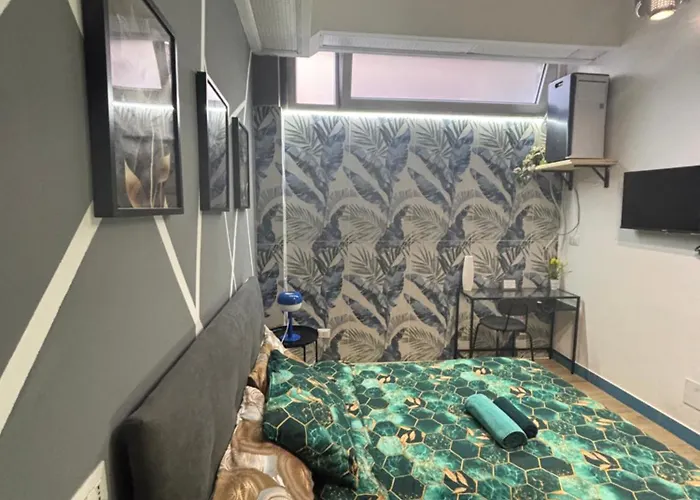 Underground 3* ميلان